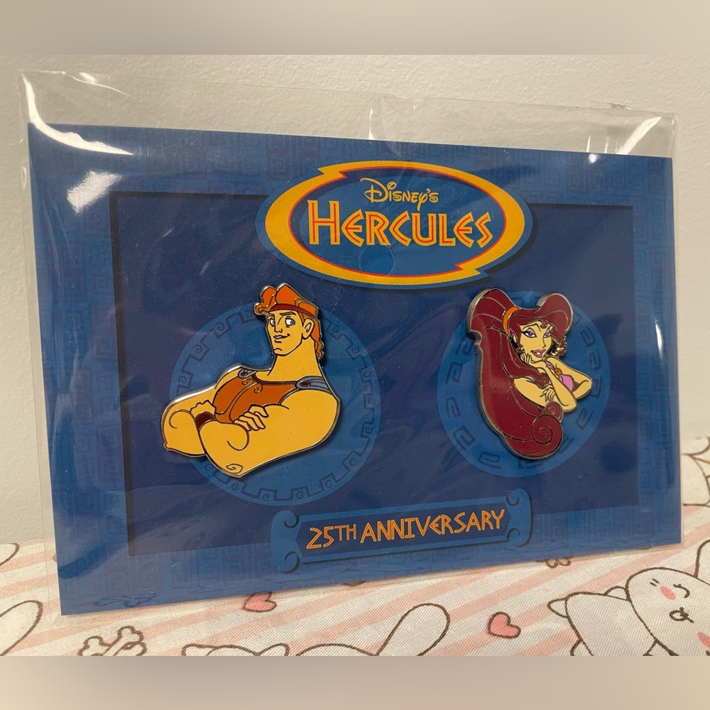 Disney's Hercules 25th Anniversary Meg & Hercules Pin Badge Set Movie Insiders
